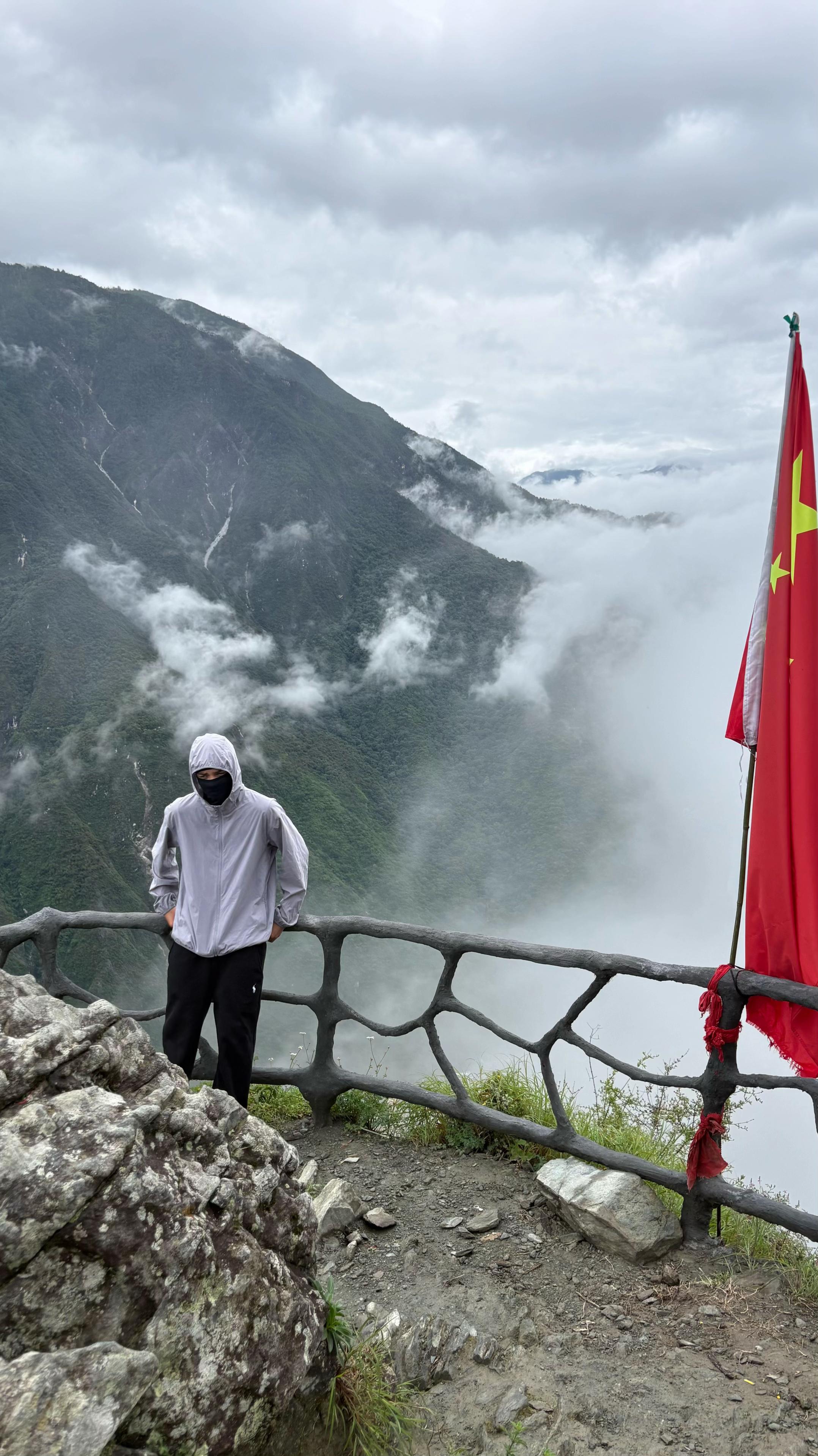 Iconic Chinese Cities and Mountainous Landscapes
