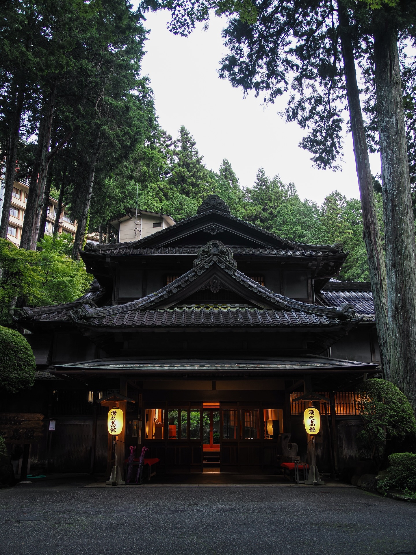 Gero Onsen Ryokan With Spirited Away Vibes