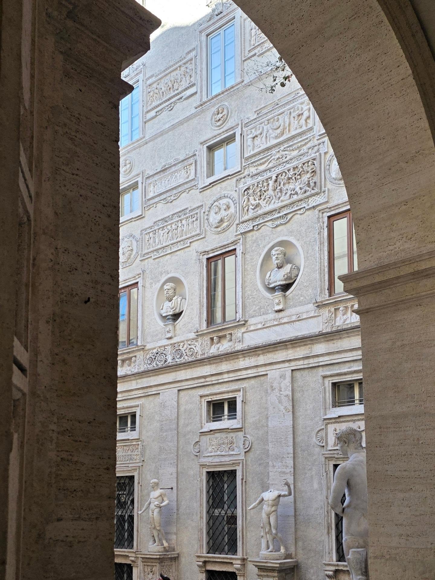 Palazzo Mattei: Roman Palace With Ancient Sculptures