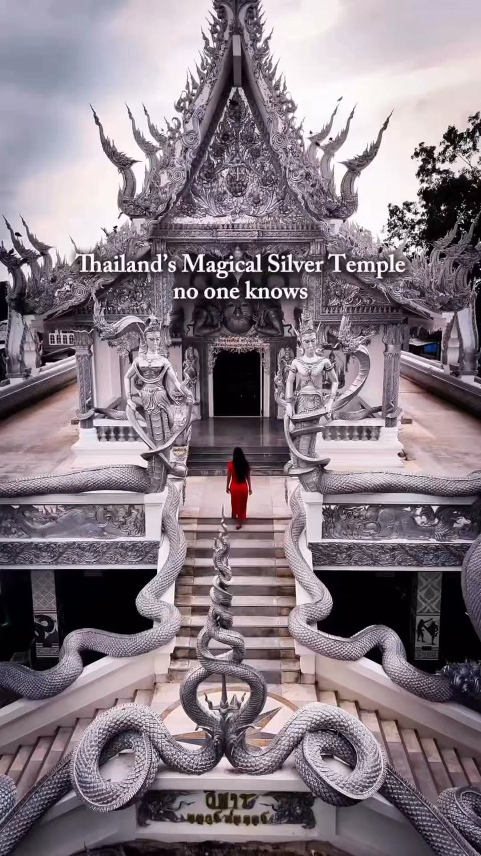 Silver Temple and Wua Lai Walking Street