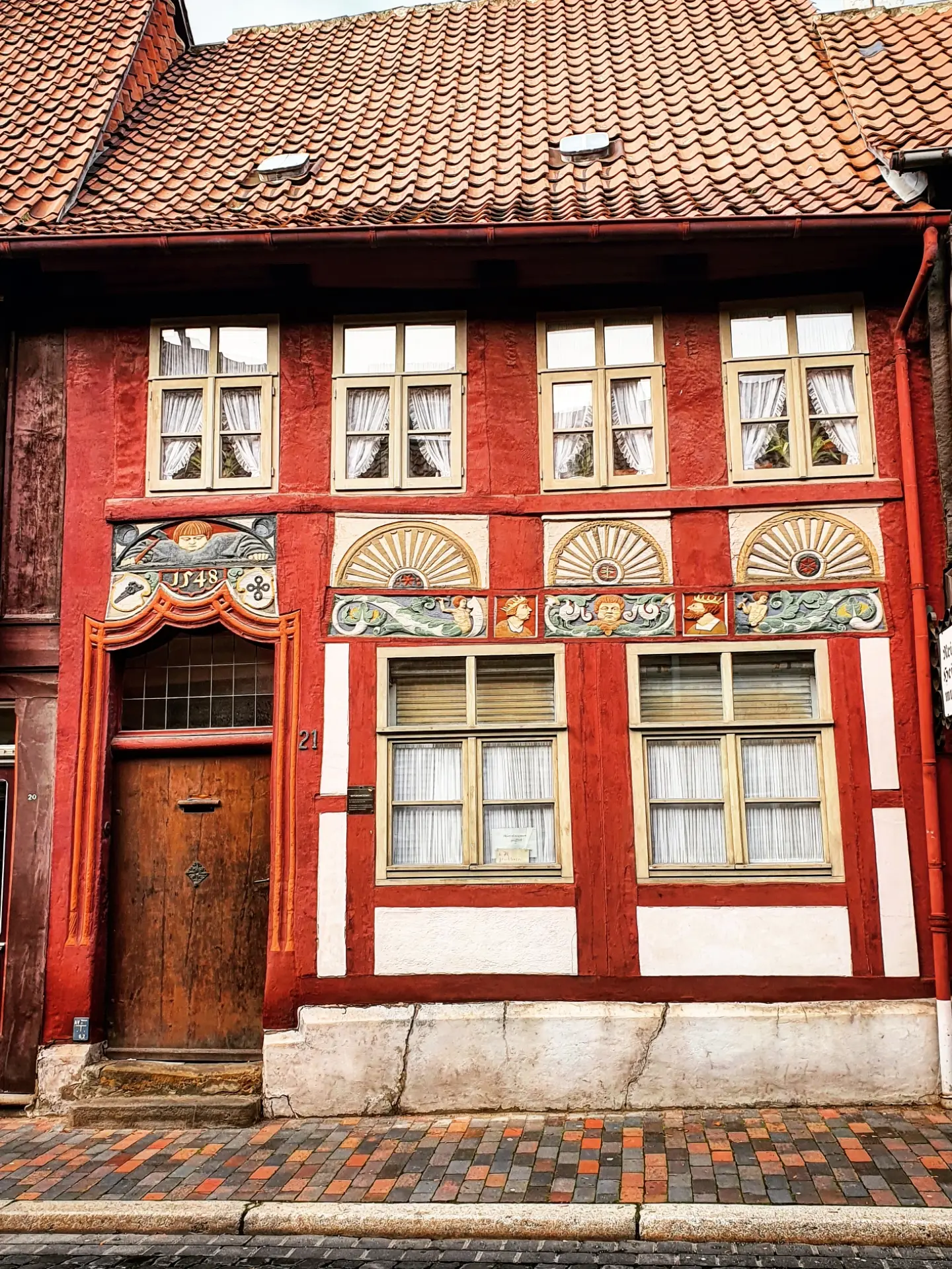 Hildesheim's Historic Market Square and Church