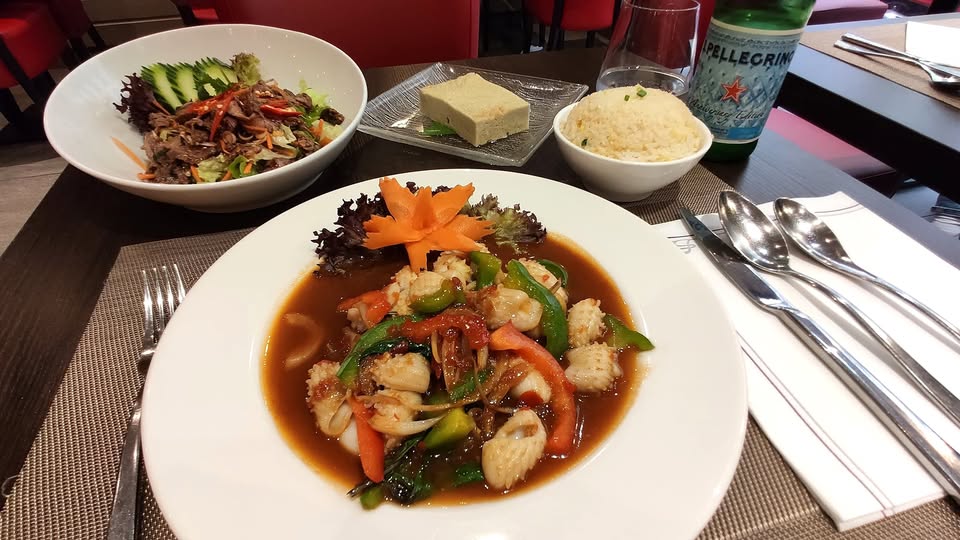 Elegant Thai Restaurant Offers Delicious Lunch Options