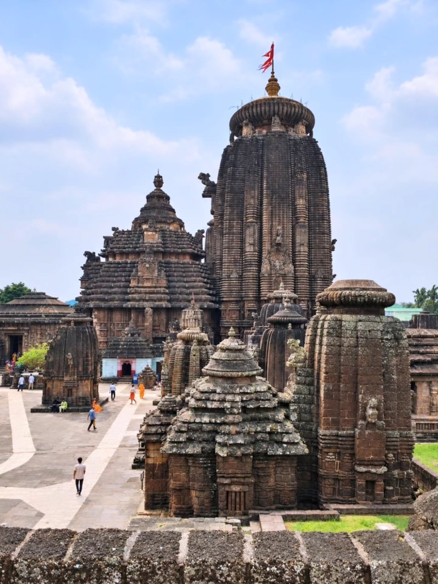 Lingaraj Temple: Kalinga Architecture Masterpiece