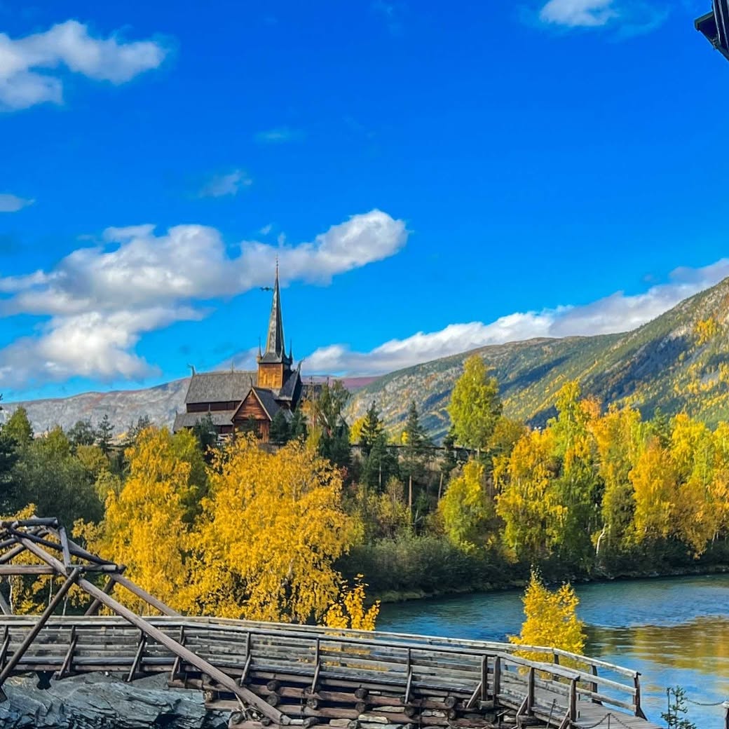 Jotunheimen Autumn Attractions