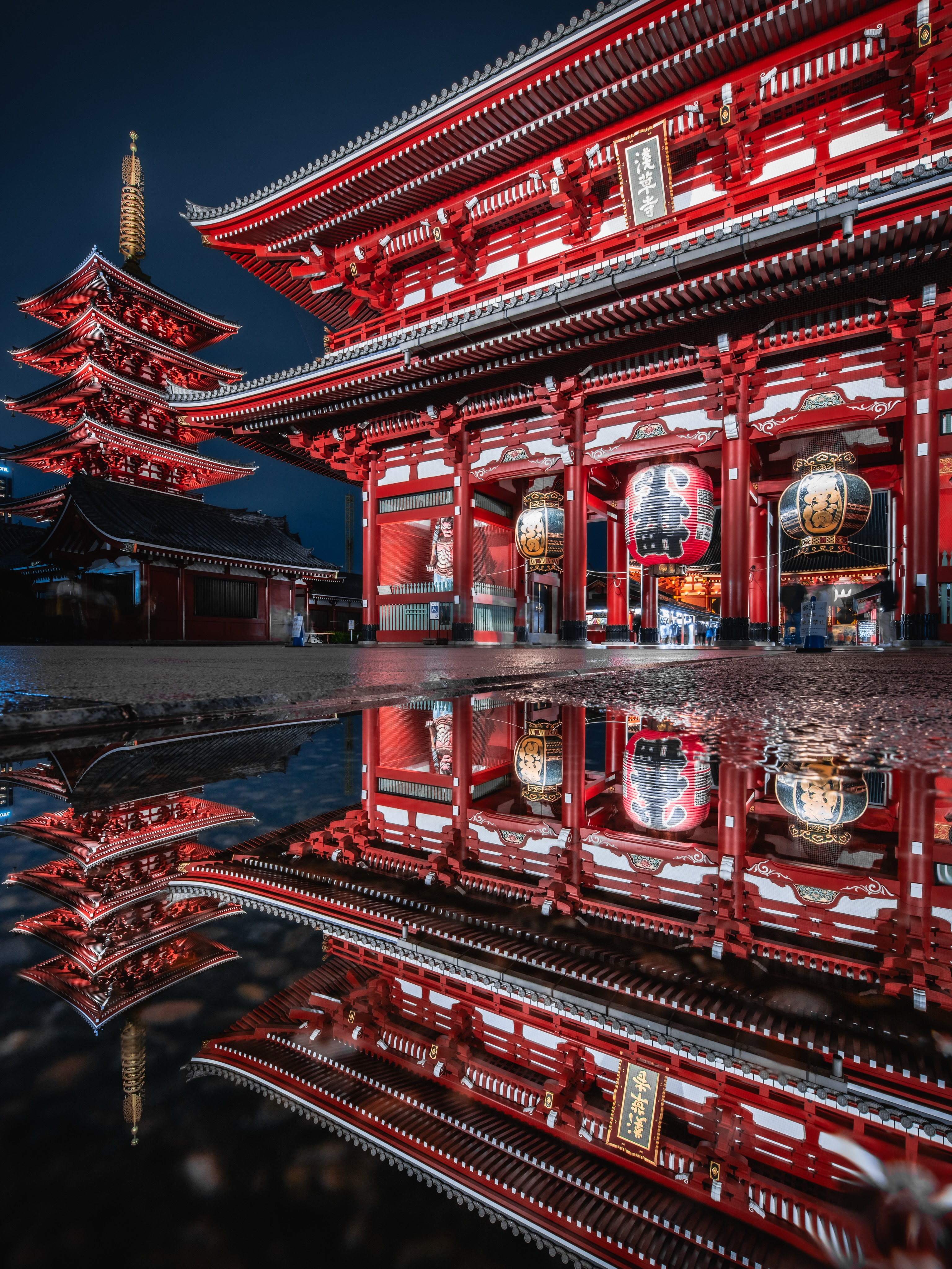 Tokyo's Senso-ji Temple: Nighttime Reflections