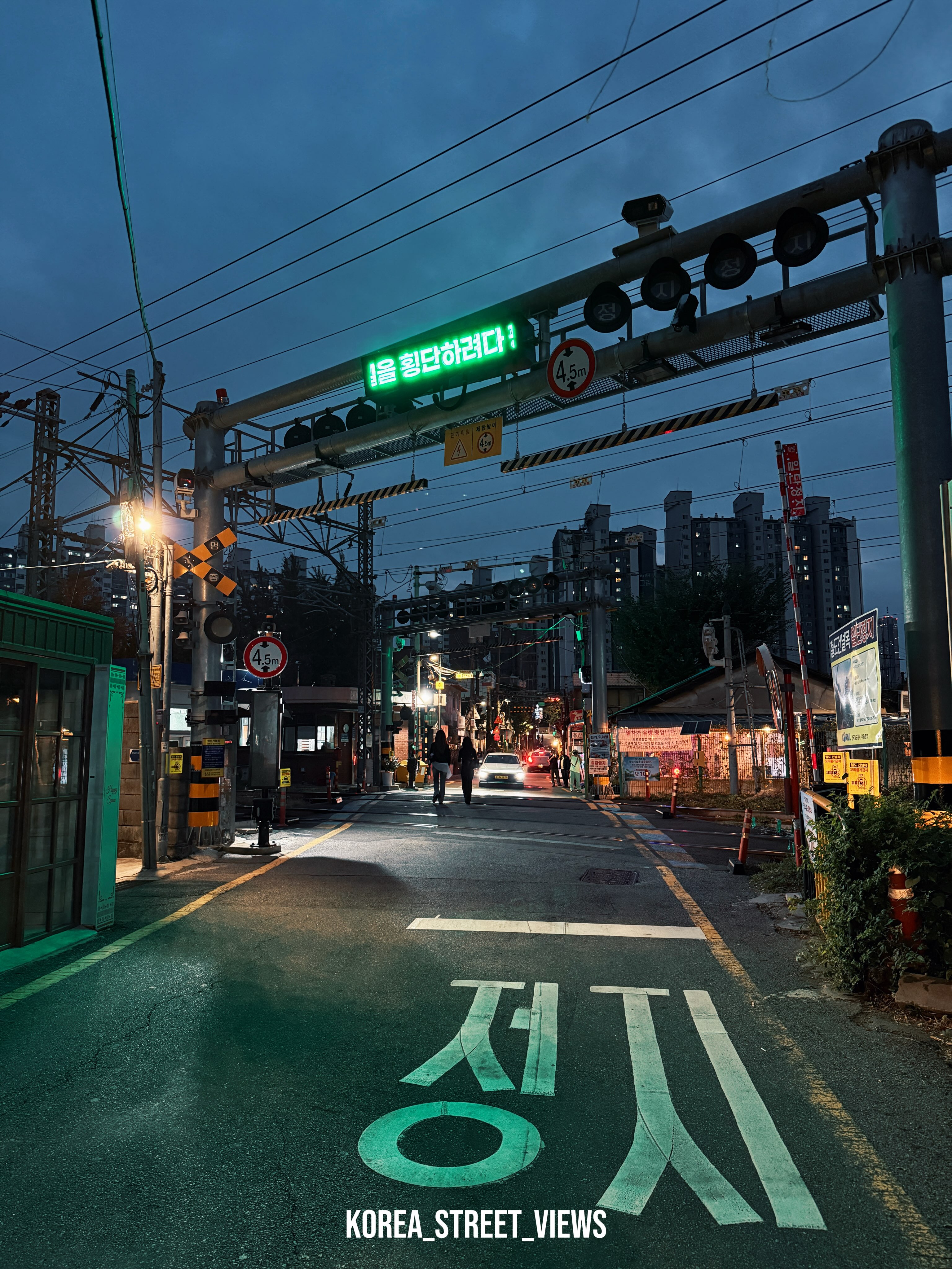Seoul's Iconic Towers and Riverside Retreats
