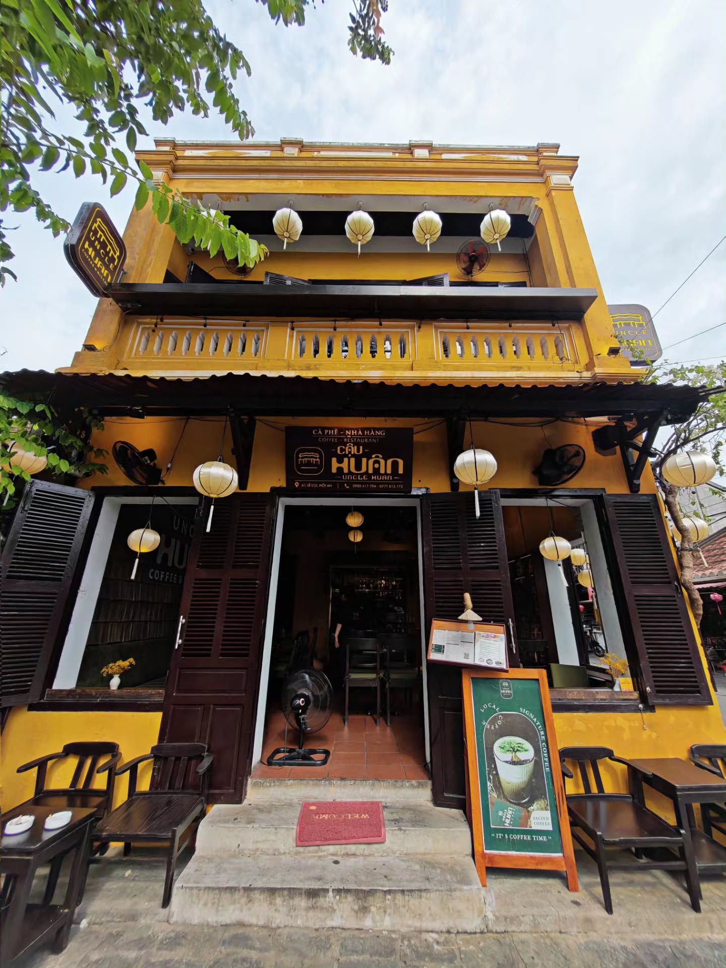 Uncle Huan Coffee & Restaurant Focus