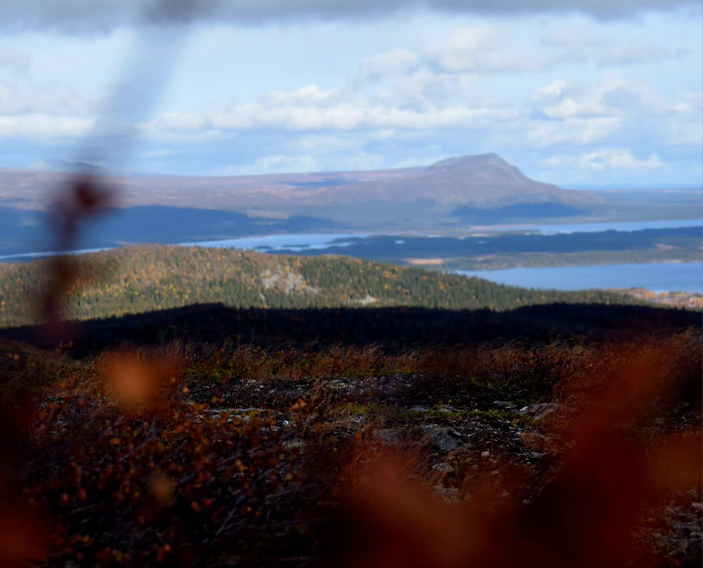 Satsfjället Summit Hike Offers Stunning Views