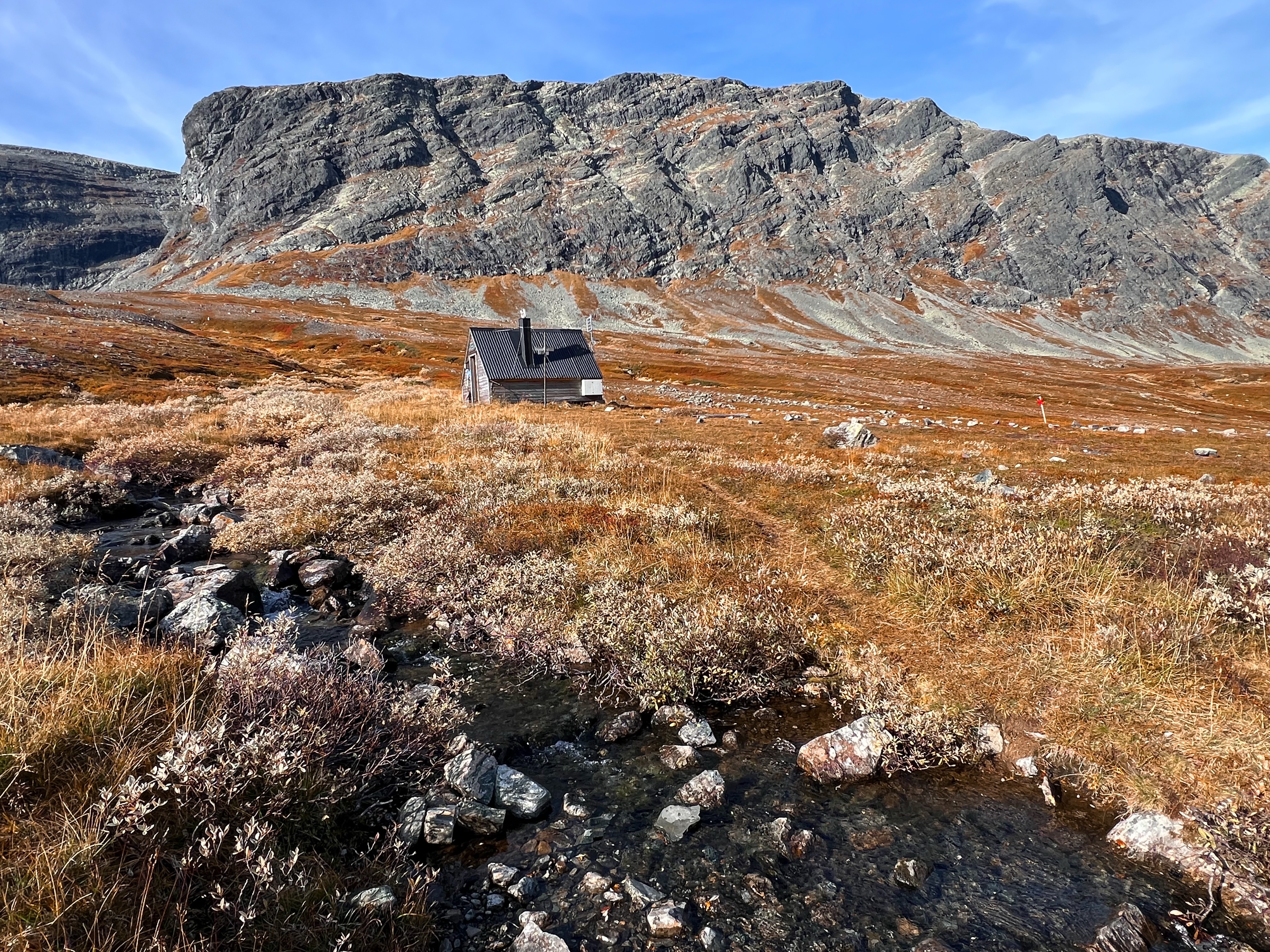 Lunndörrsfjällen's Majestic U-Valley Landscape