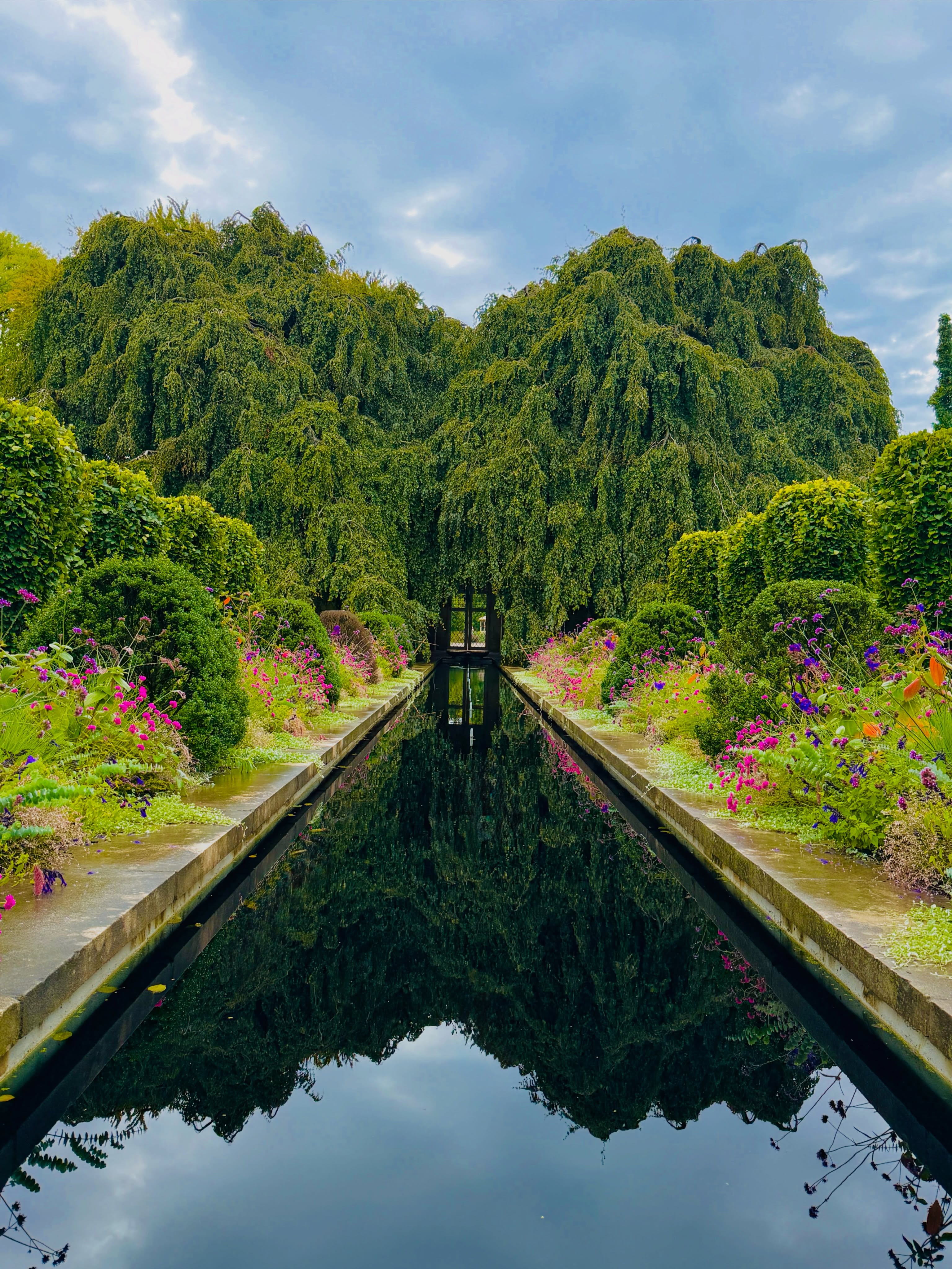 Untermyer Gardens Shares Autumnal Views