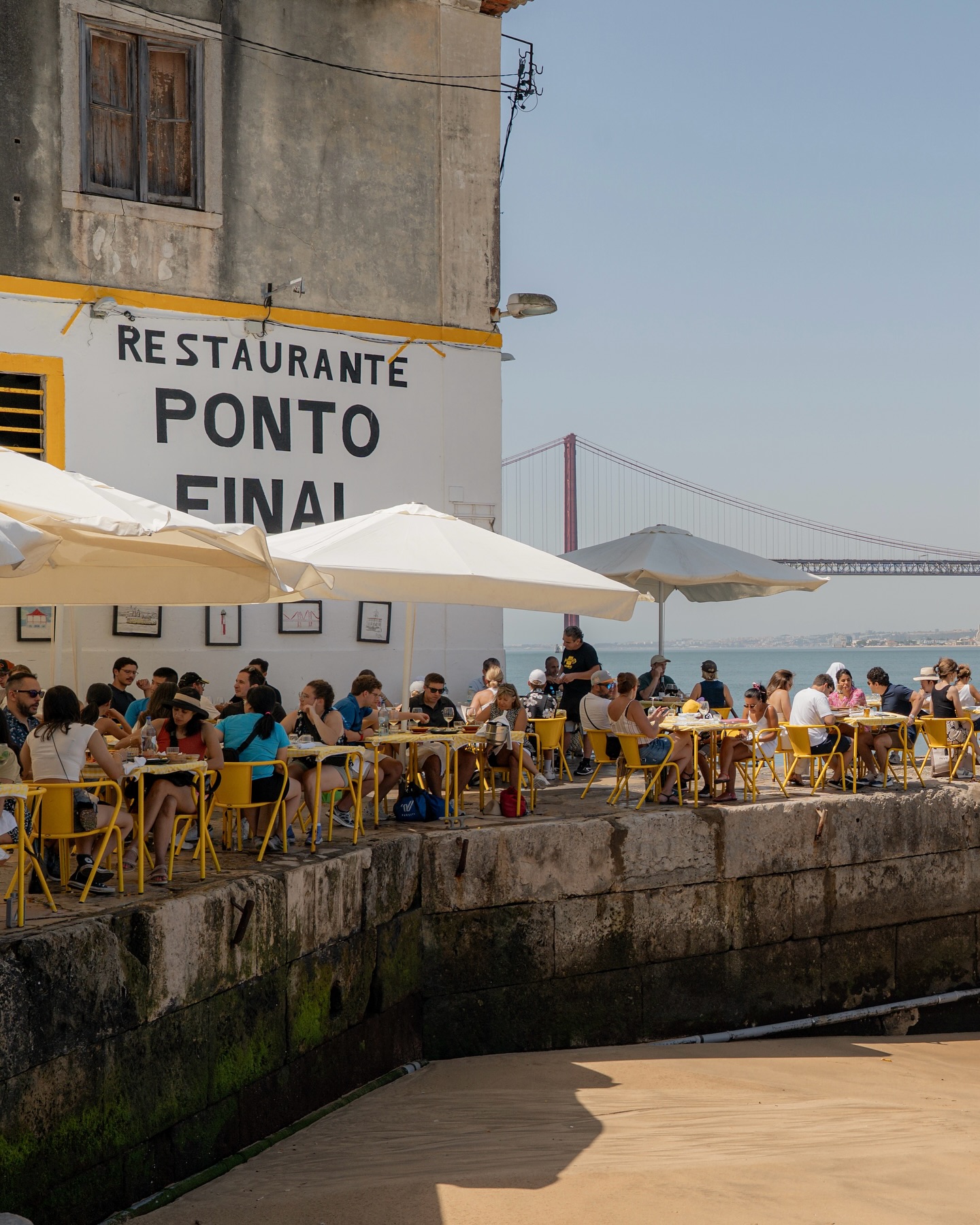 Restaurants with Views of Lisbon's 25 April Bridge