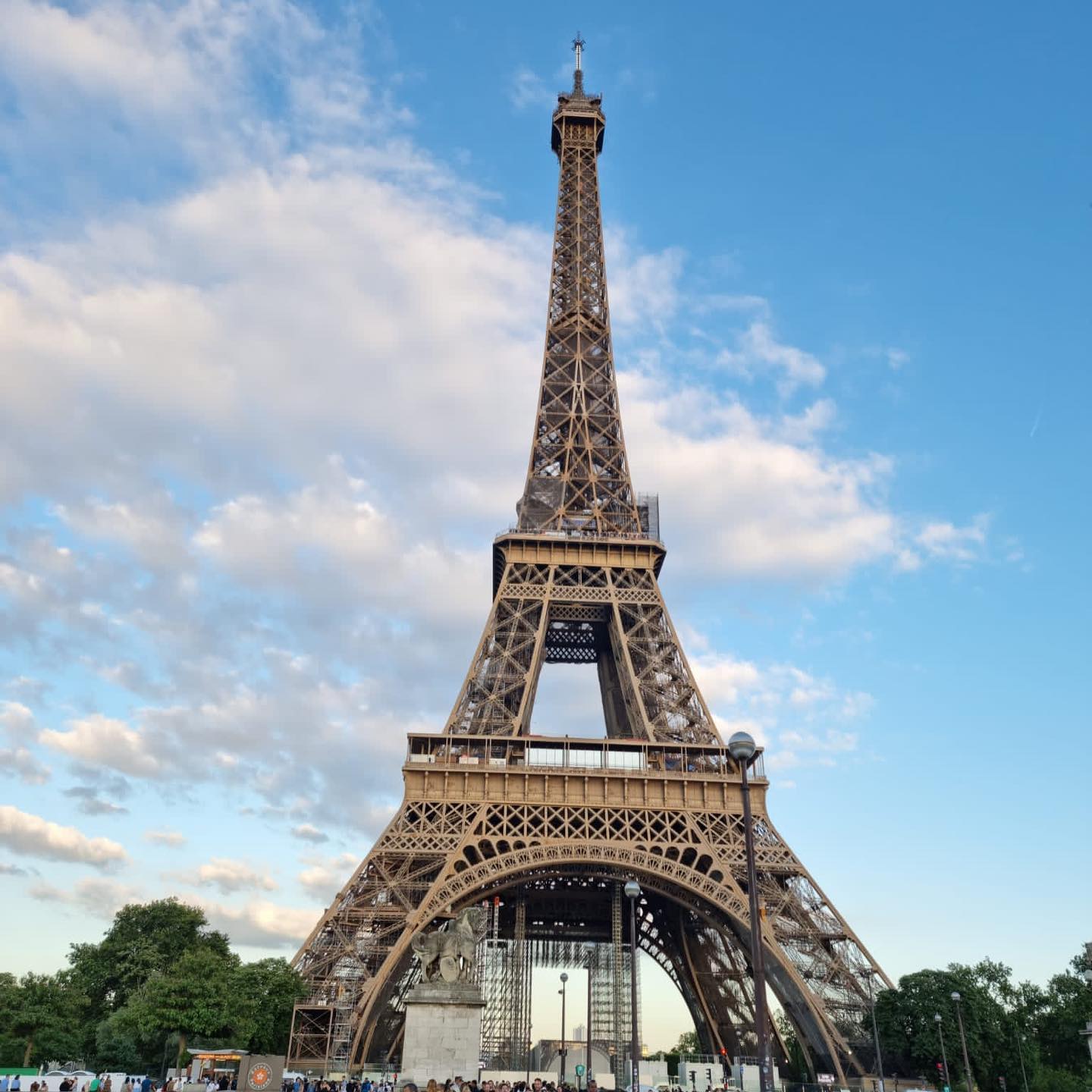 Parisian Landmarks And A Seafood Restaurant