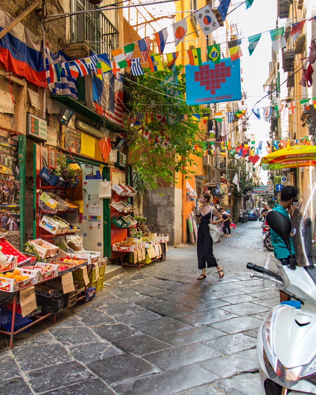 Naples' Vibrant Streets and Culinary Delights