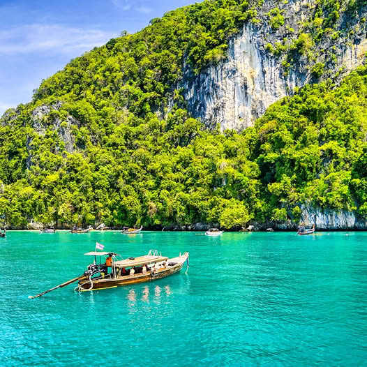 Thai Adventures: Bangkok, Chiang Mai, And Phuket