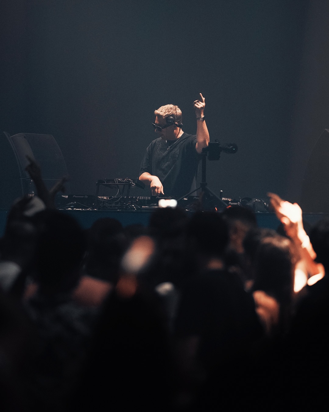 Phuket Nightclub Features Vibrant Atmosphere