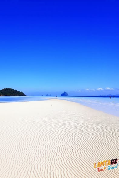 World's Best Beach: Ko Kradan's Natural Beauty