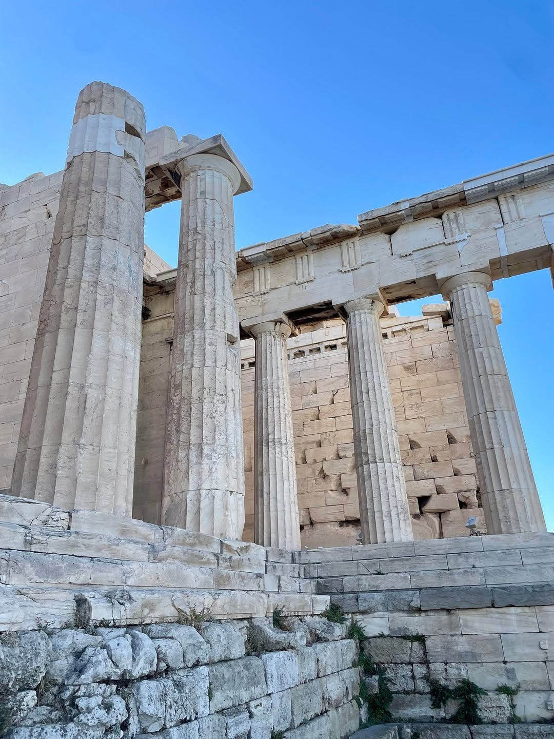 Athens Travel Guide: Top Attractions And Neighborhoods