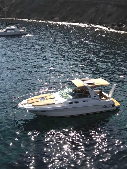 Santorini Yacht Cruise Highlights Volcano and Beaches