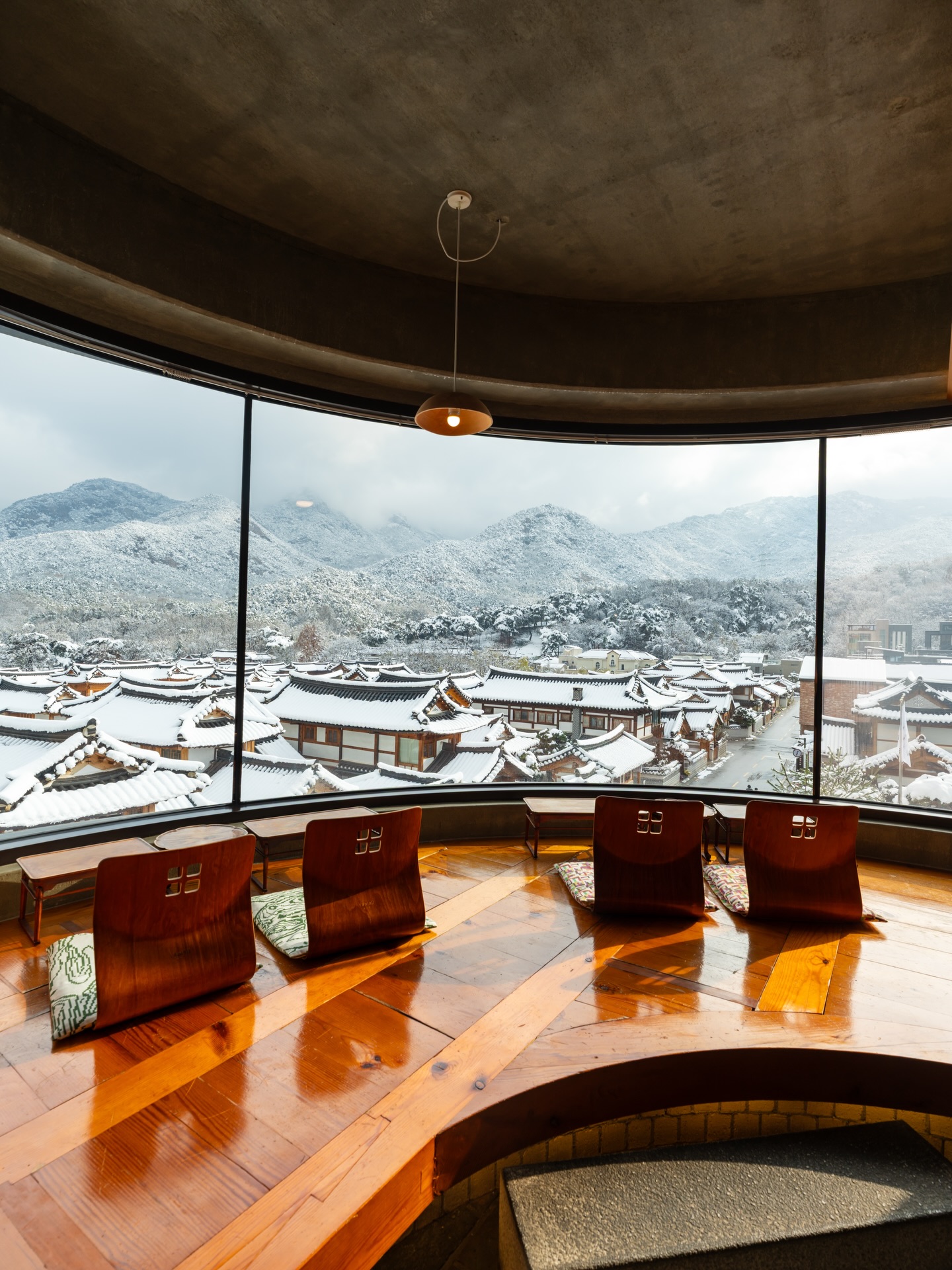 Hanok Village Cafes With Mountain Views