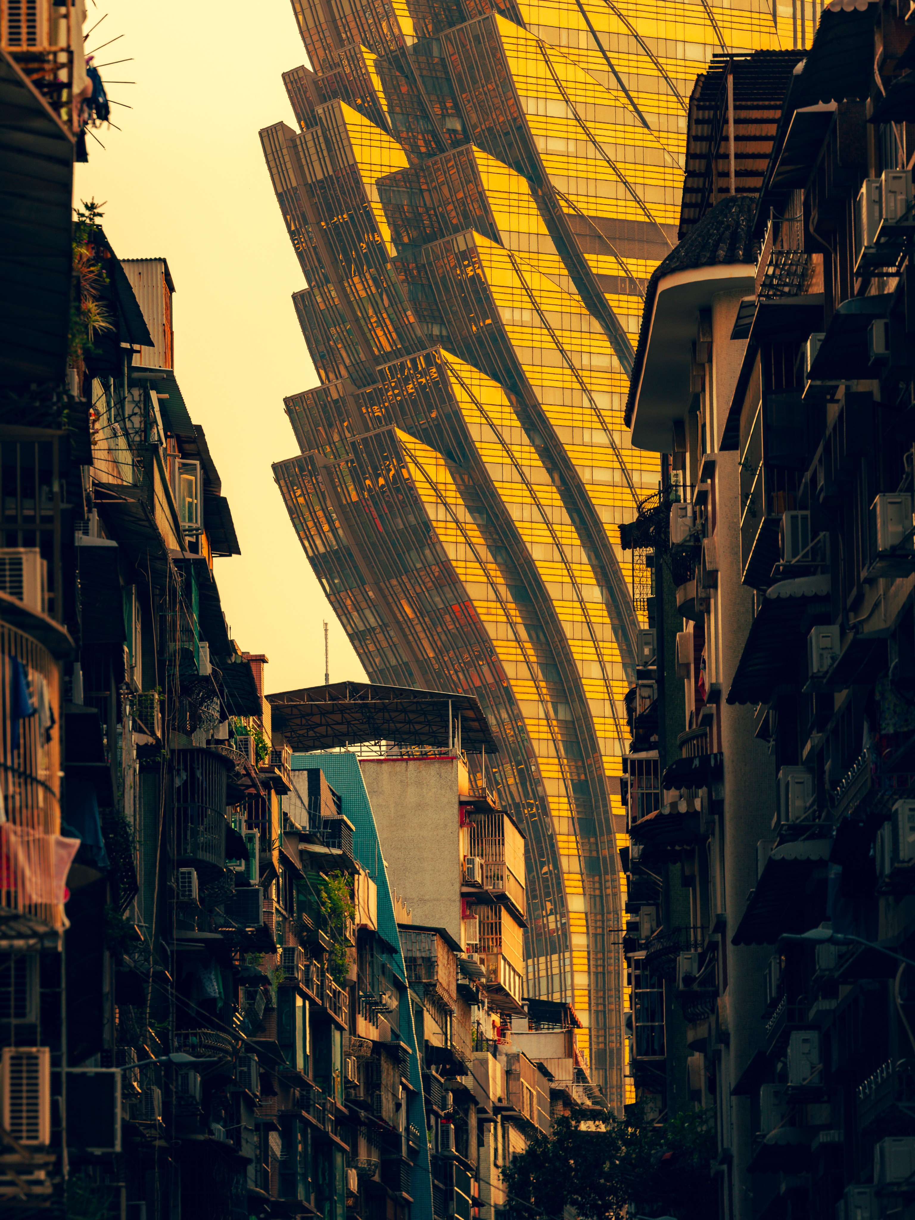 Grand Lisboa Macau's Contrast With Old Houses