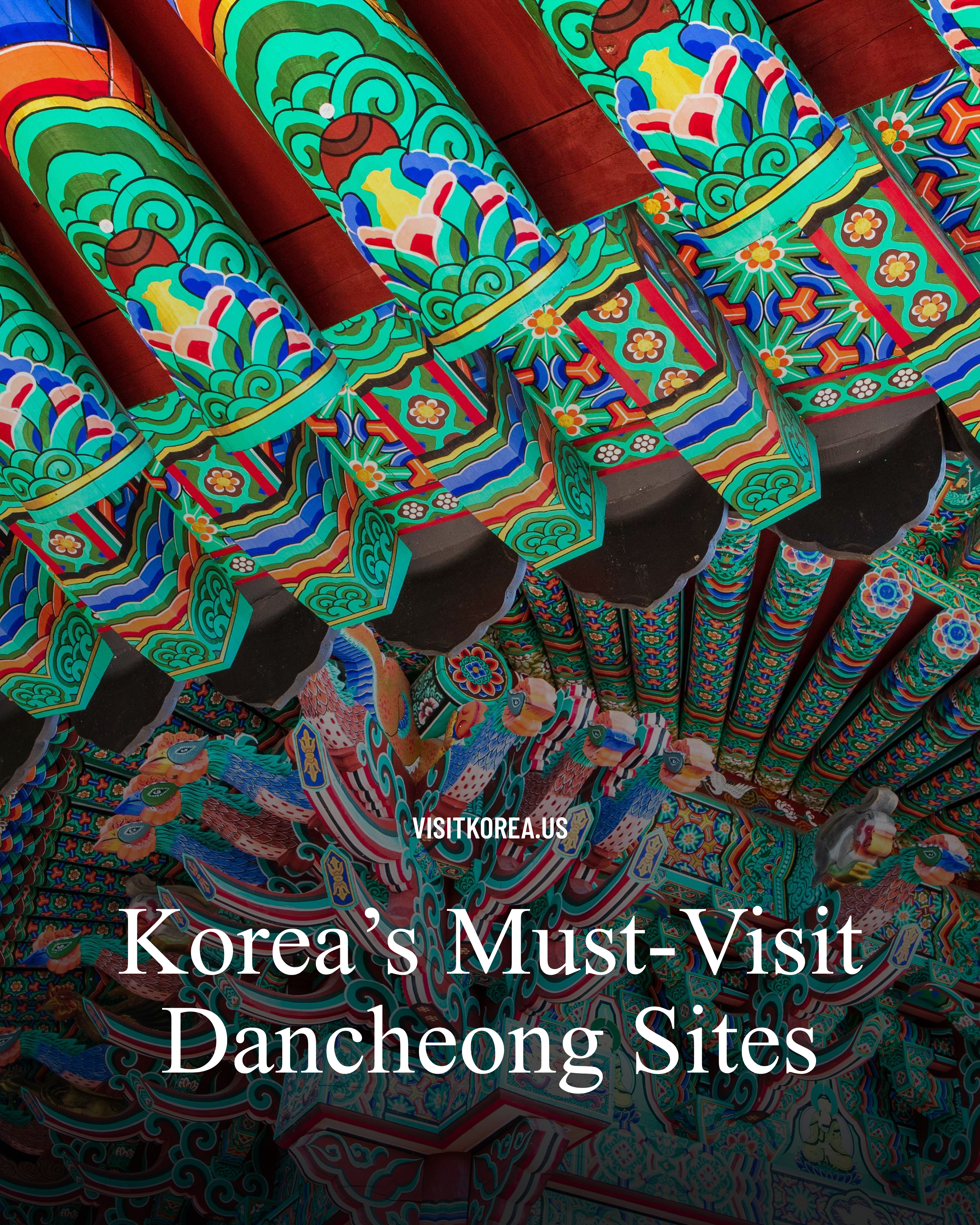 Dancheong Sites in Korea With Autumn Foliage
