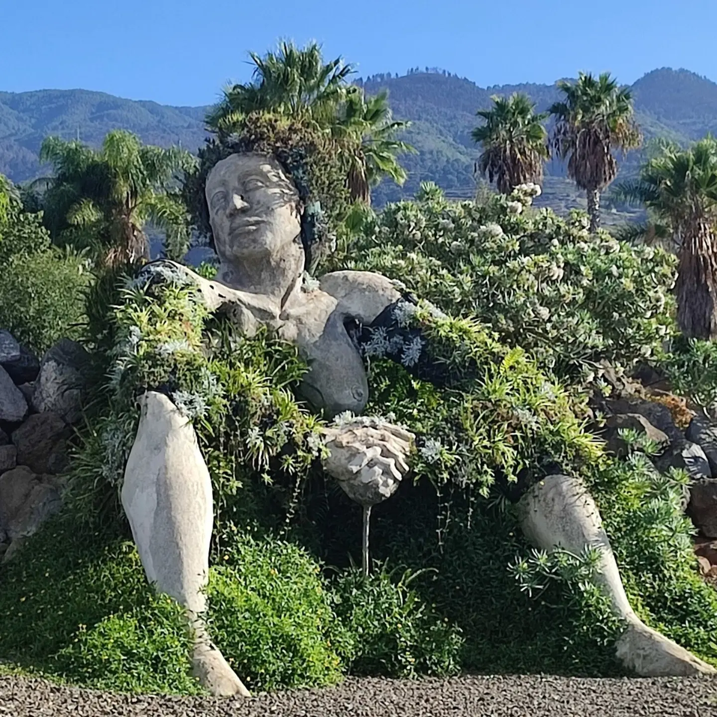 La Giganta de Santa Úrsula Stone Sculpture