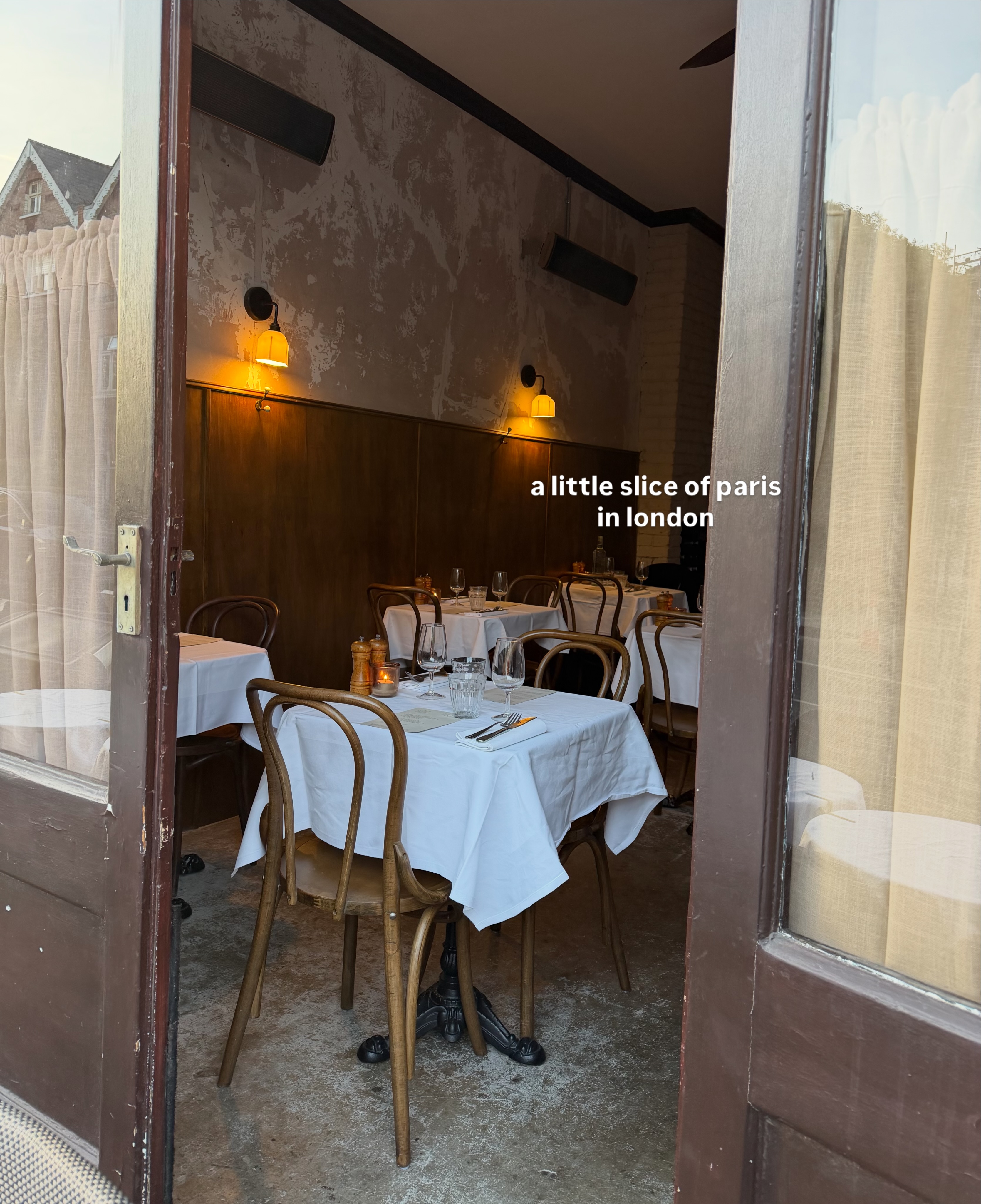 Parisian Restaurant Ambiance In London