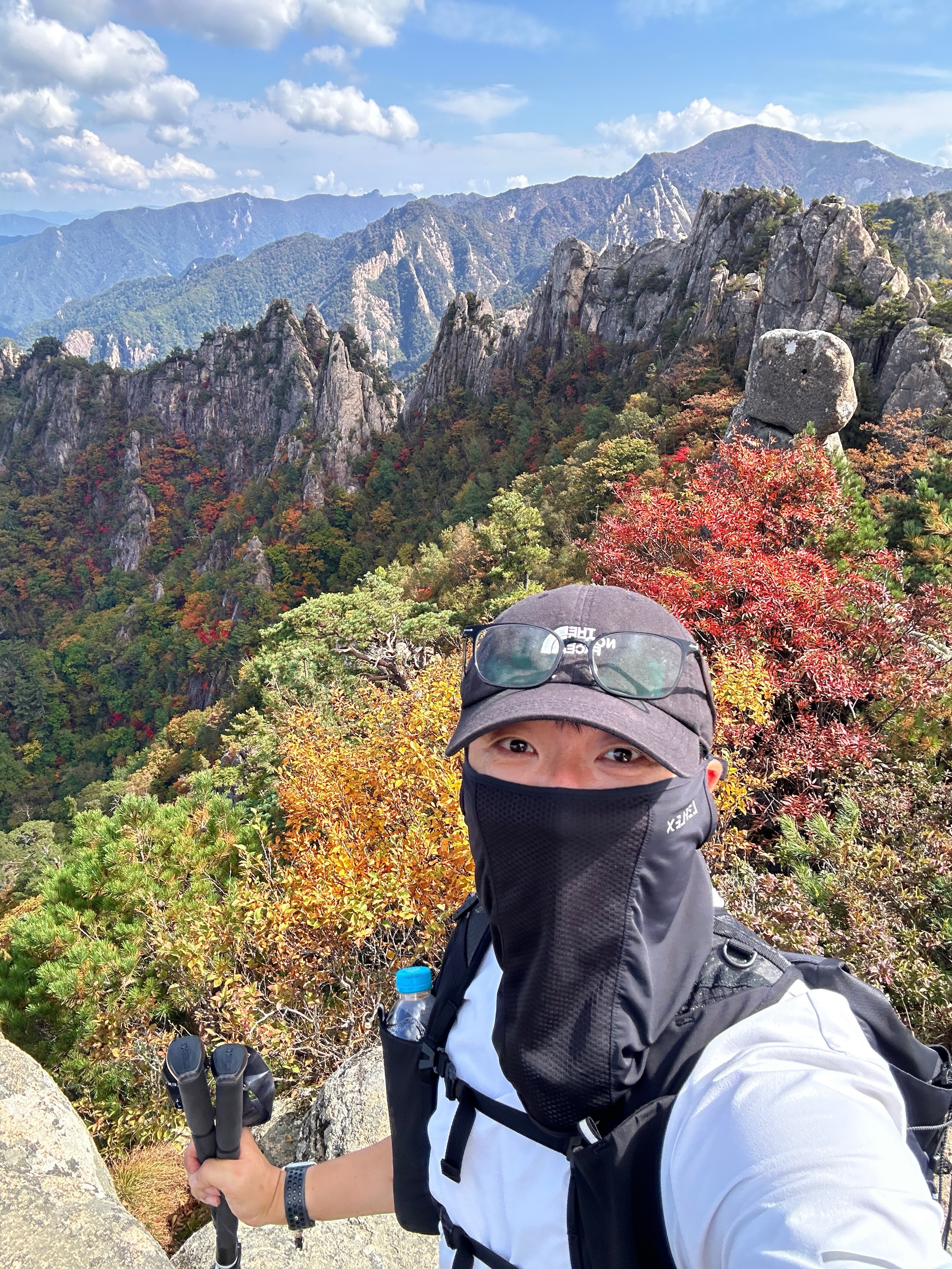 Seoraksan National Park: Hike to Bongjeongam