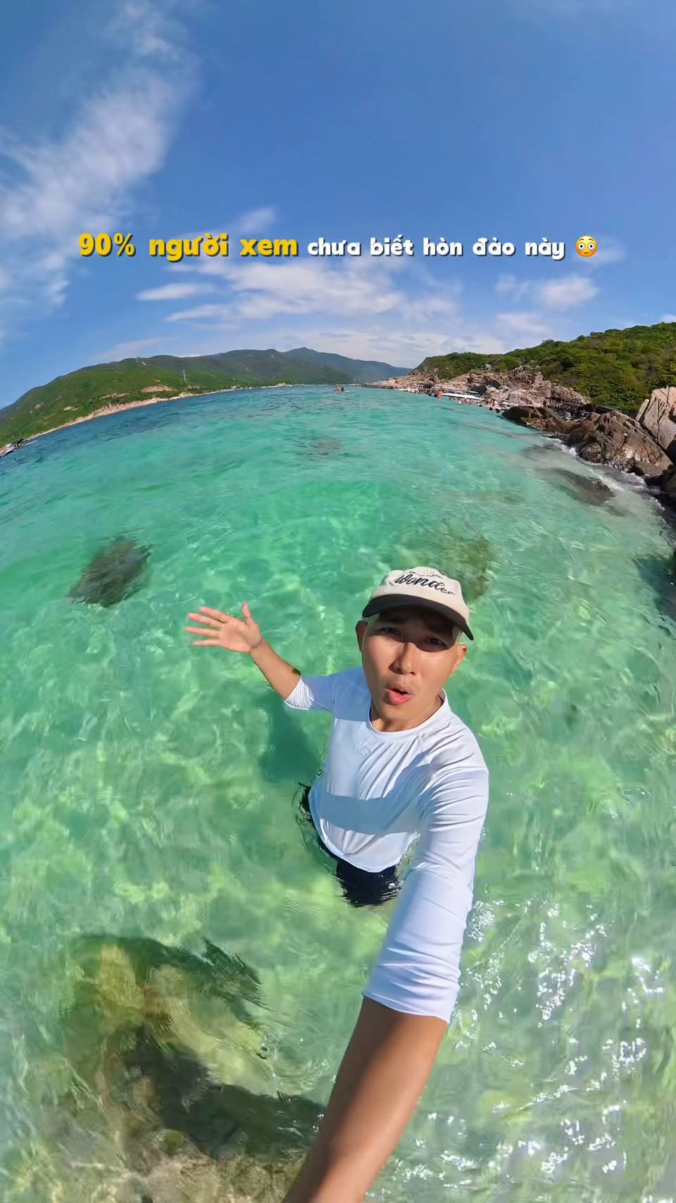 Vinh Hy Bay and Binh Hung Island's Beauty