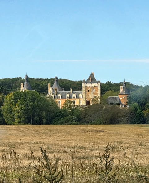Chateaux and Chapels Along the River Vienne