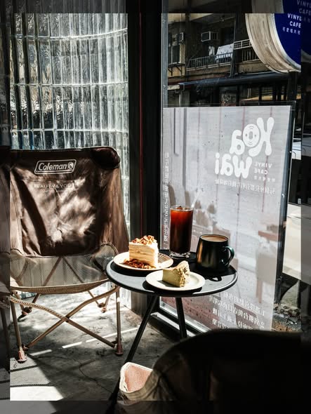 Taipei Vinyl Cafe Offers Private Listening Stations