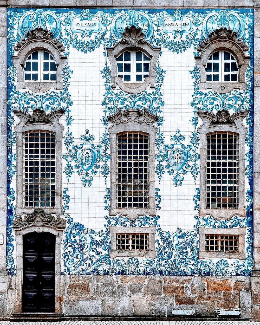 Porto's Stunning Azulejo Tile Buildings
