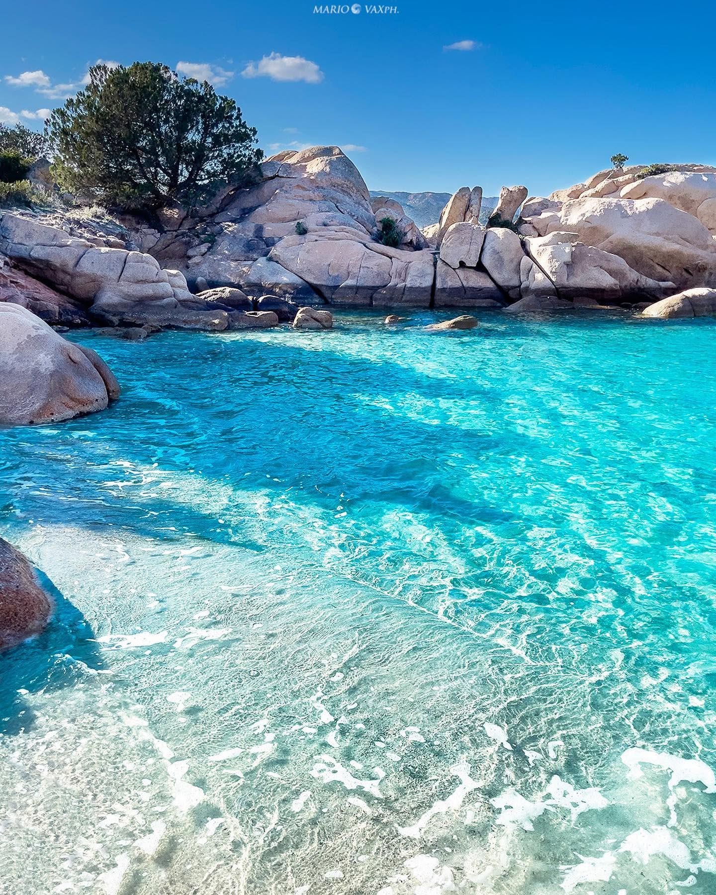 Spiaggia Della Tartaruga: A Sardinian Cove