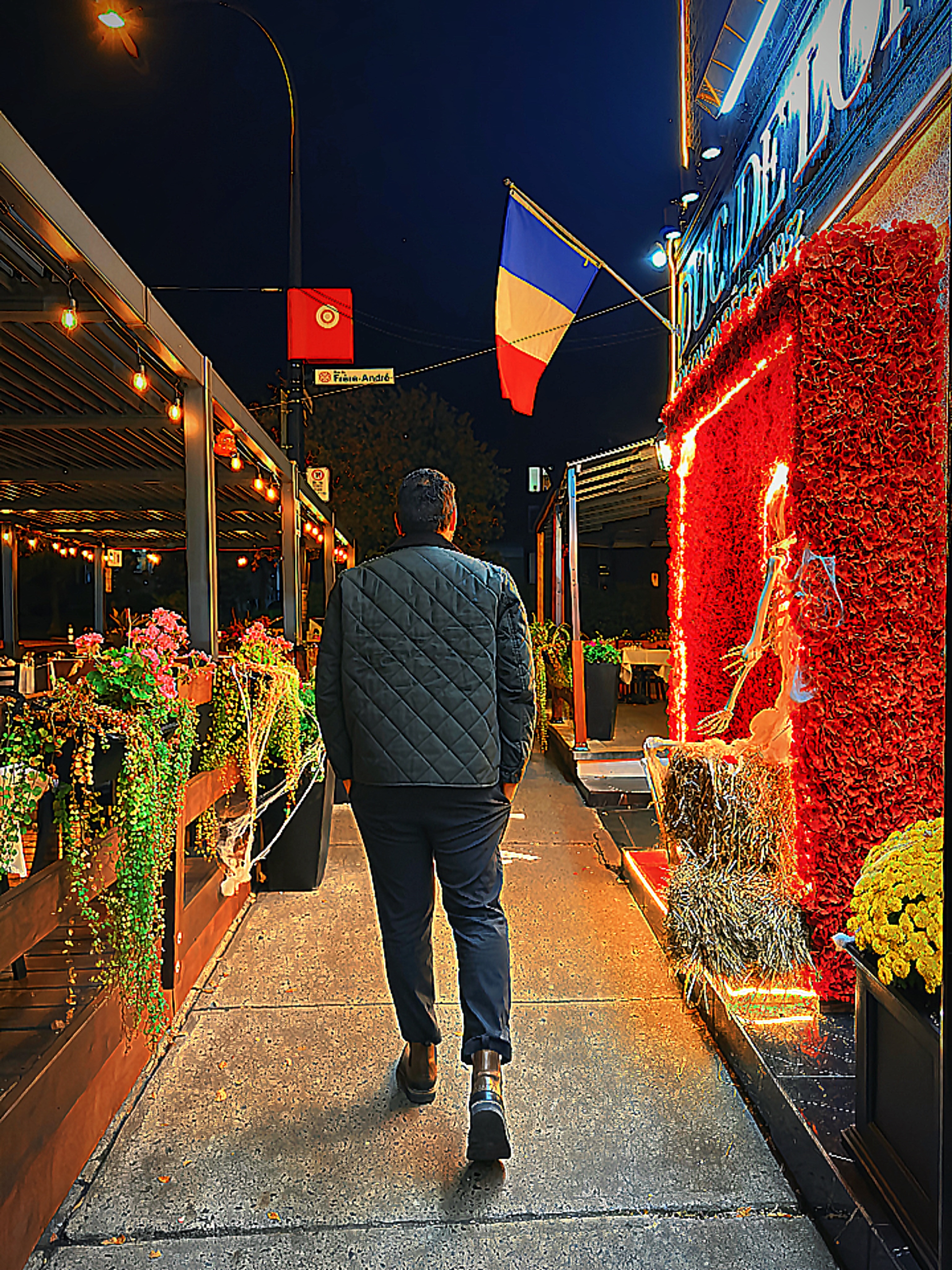 Montreal's October Red Autumn Scenes