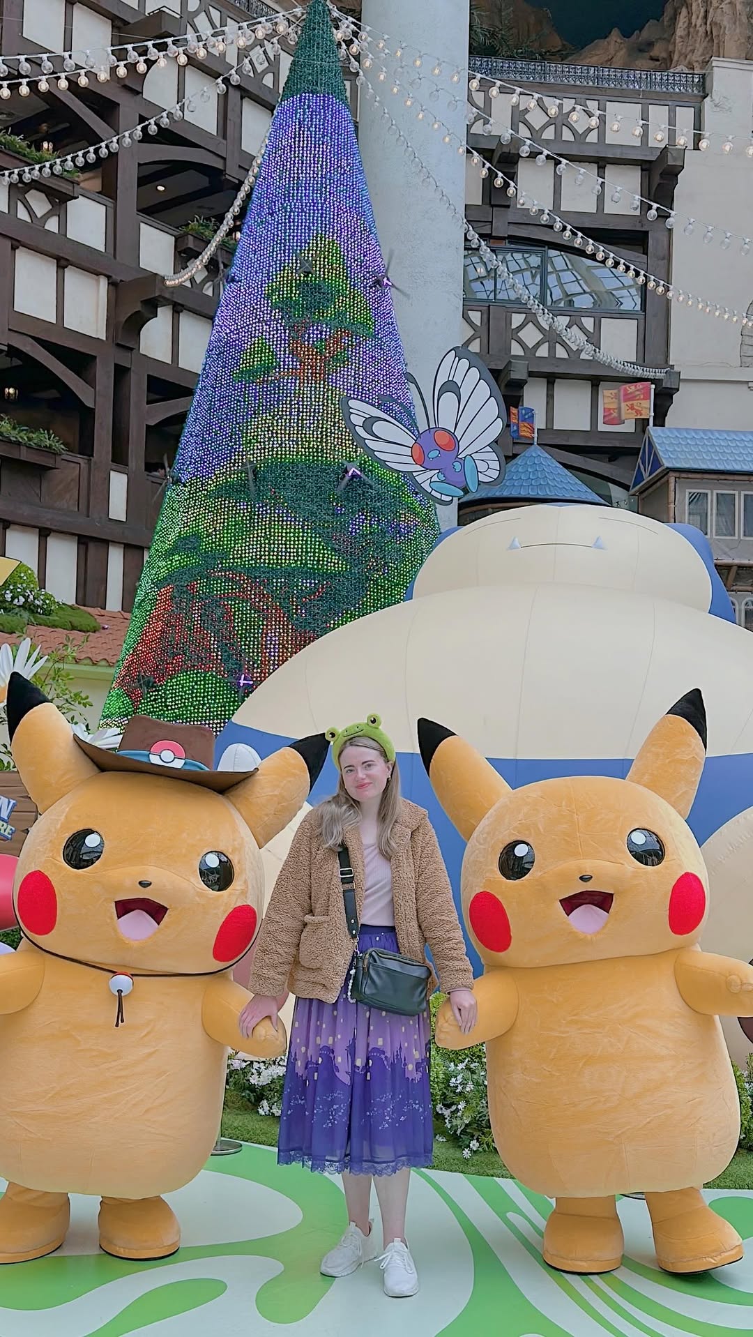 Seoul's Lotte World Offers Theme Park & Shopping