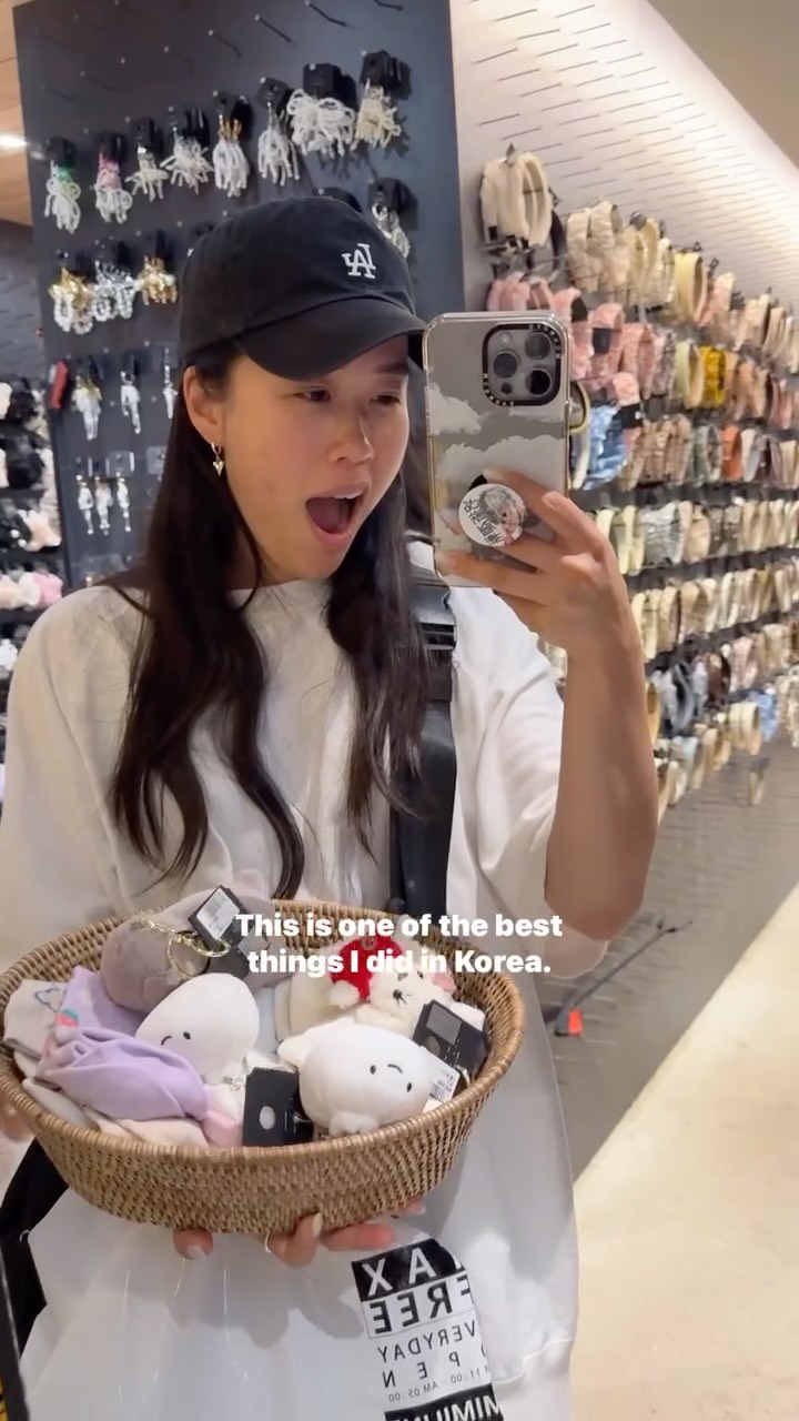 Dongdaemun: A 5 AM Shopping Paradise