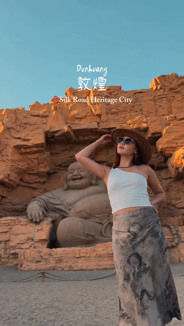 Dunhuang Desert Oasis Along The Silk Road