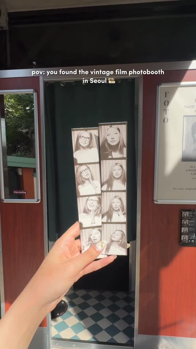 Old School Photo Booths in Mapo-gu