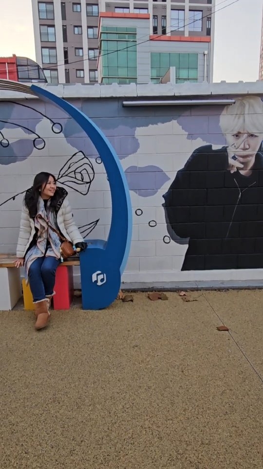 Discover Myeongdeok-ro Murals Near Seoul