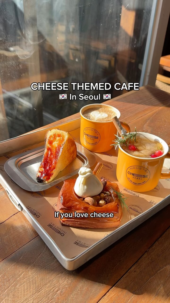 Ikseon-dong Cafe With Cozy Interiors