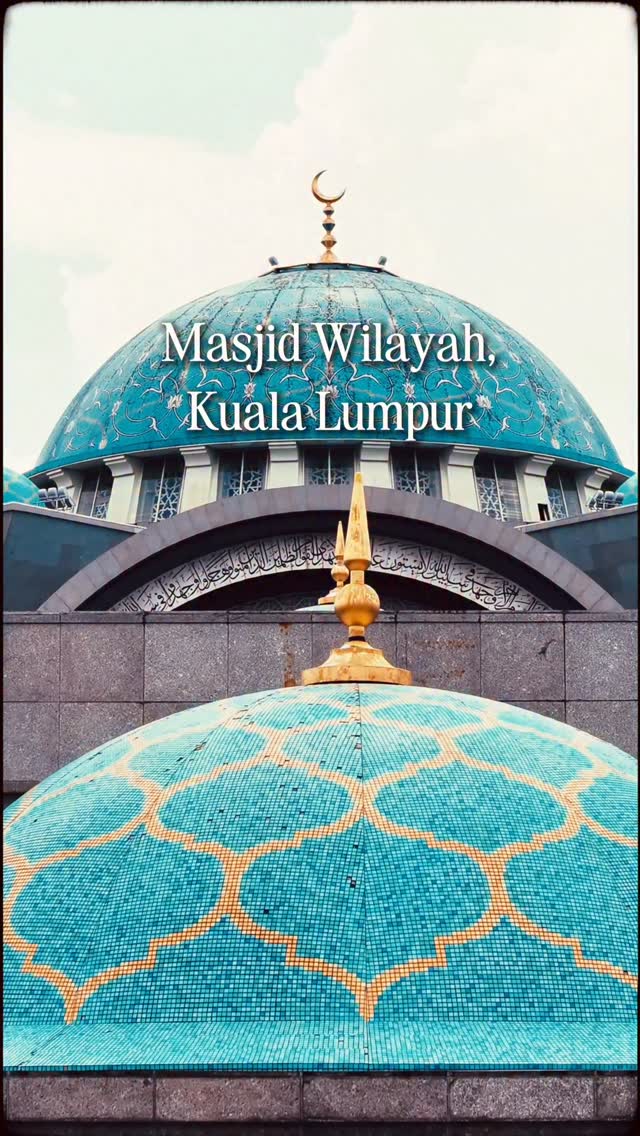 Majestic Federal Territory Mosque Blends Cultures