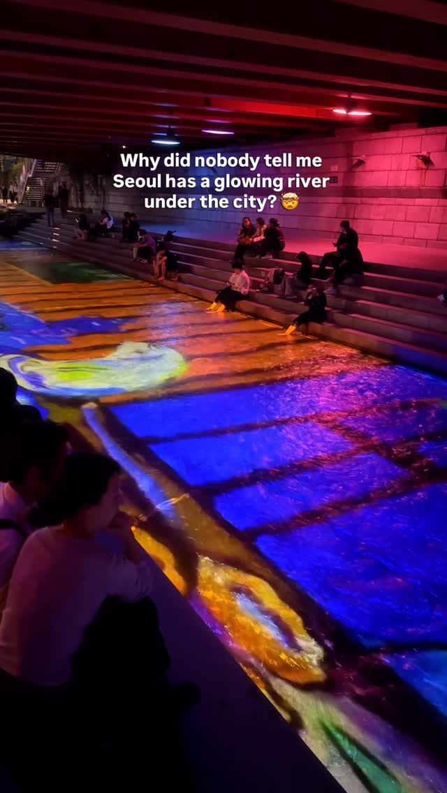 Seoul's Cheonggyecheon Stream: A Free Nighttime Walk