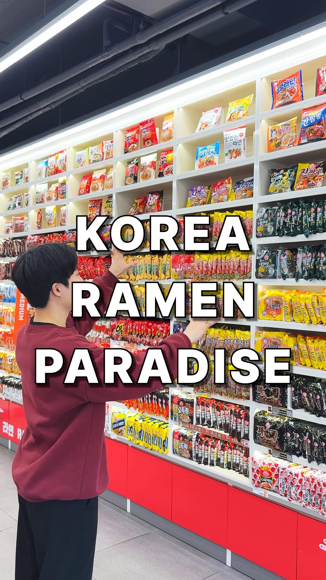 Seoul Convenience Store Offers Vast Instant Ramen Selection
