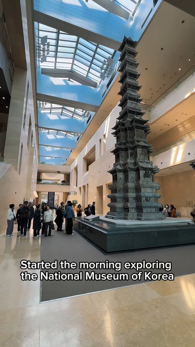 Seoul's Top Spots: Museums, Food, Shopping, and Nightlife