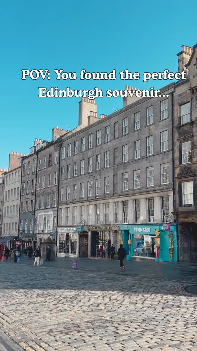 Royal Mile Area Shops Offer Permanent Bracelets