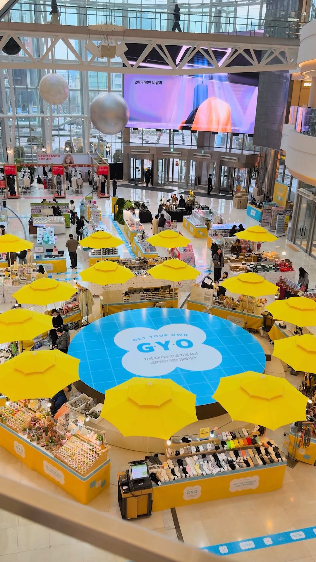 Seoul Pop-Up Features Curated Lifestyle and Book Store