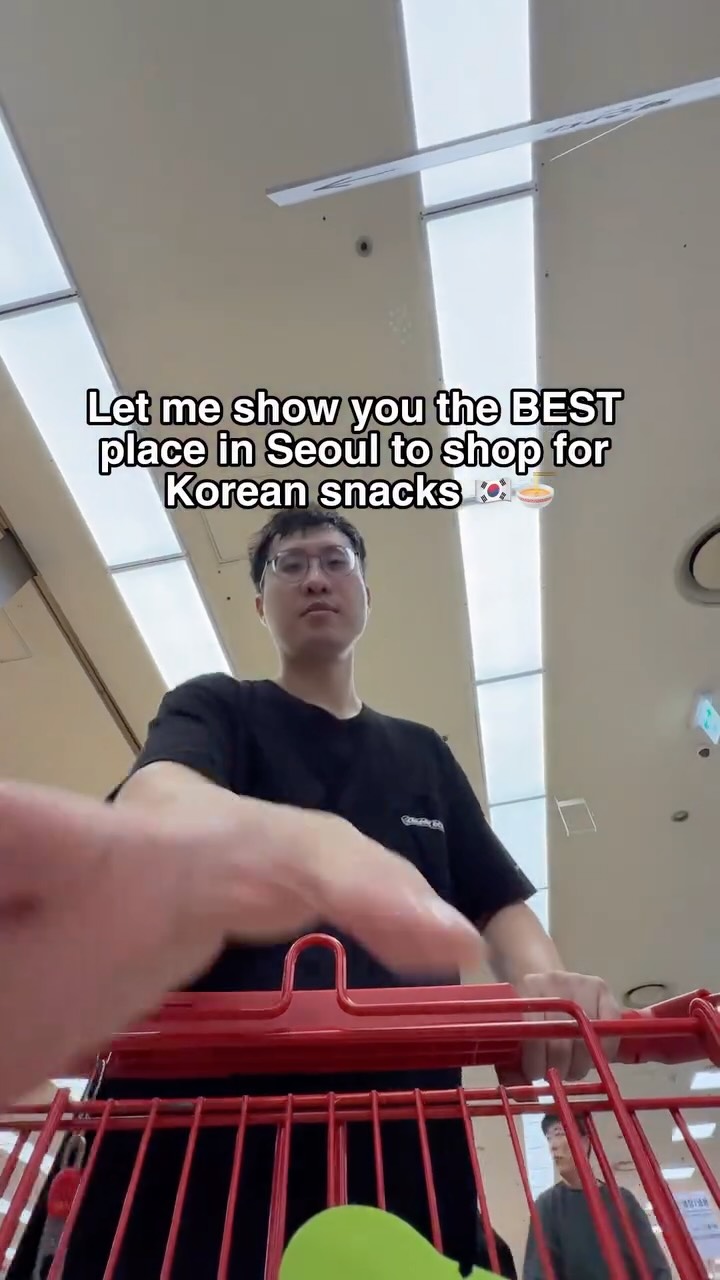 Seoul Station Shopping For Duty-Free Snacks