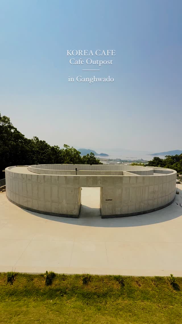 Award-Winning Architecture Cafe: Outpost