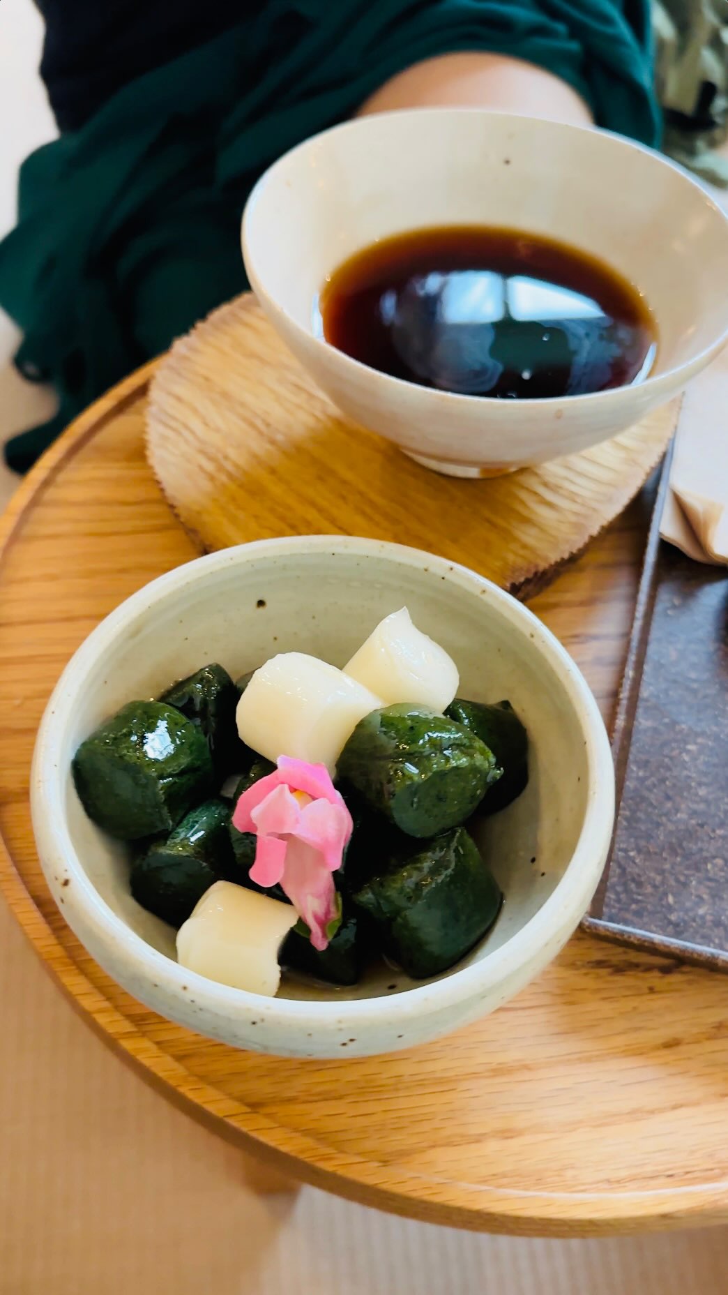Quiet Cafes For Thoughtful Relaxation