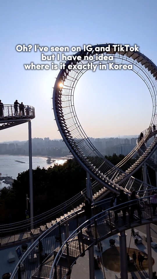 Korean Space Walks Offer Unique City Views